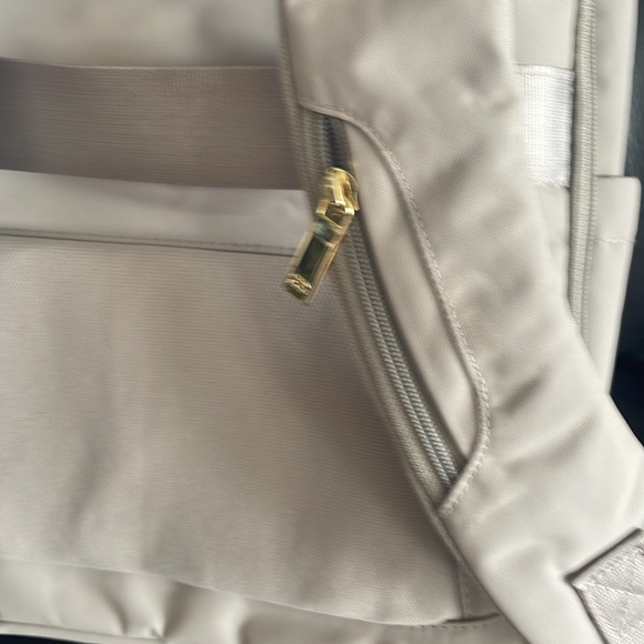 SIGNATURE FAY TRIP BACKPACK - Picture 4 of 8